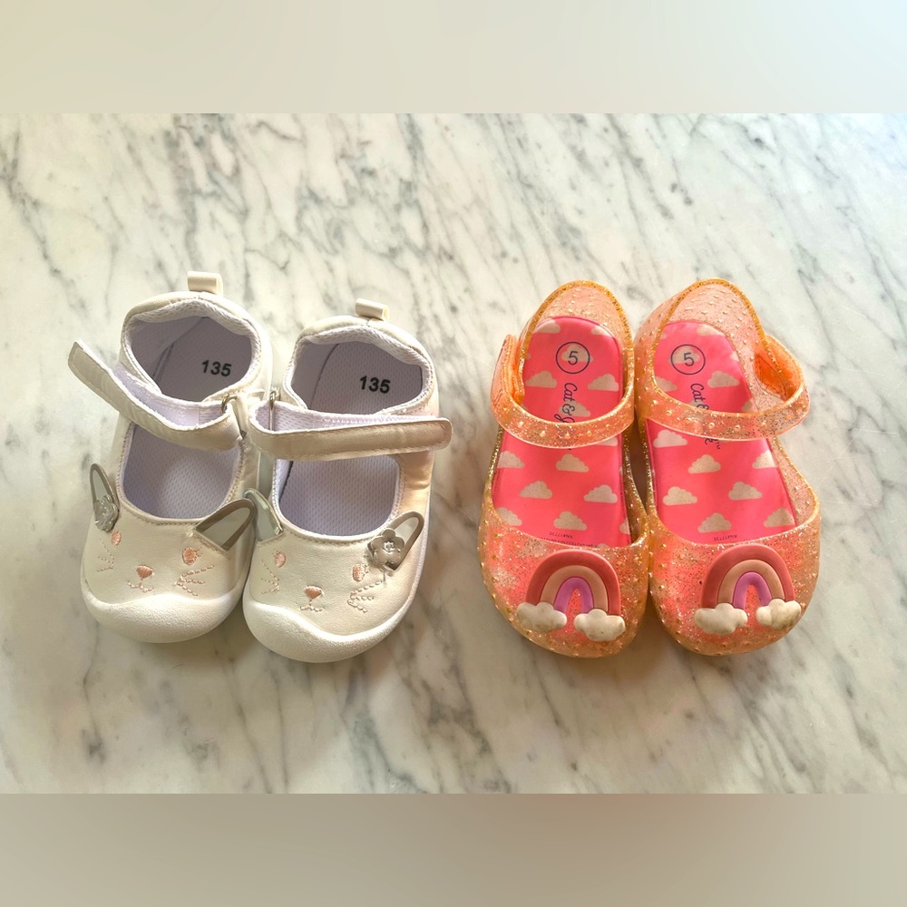 Set of 2 toddler shoes Cat & Jack